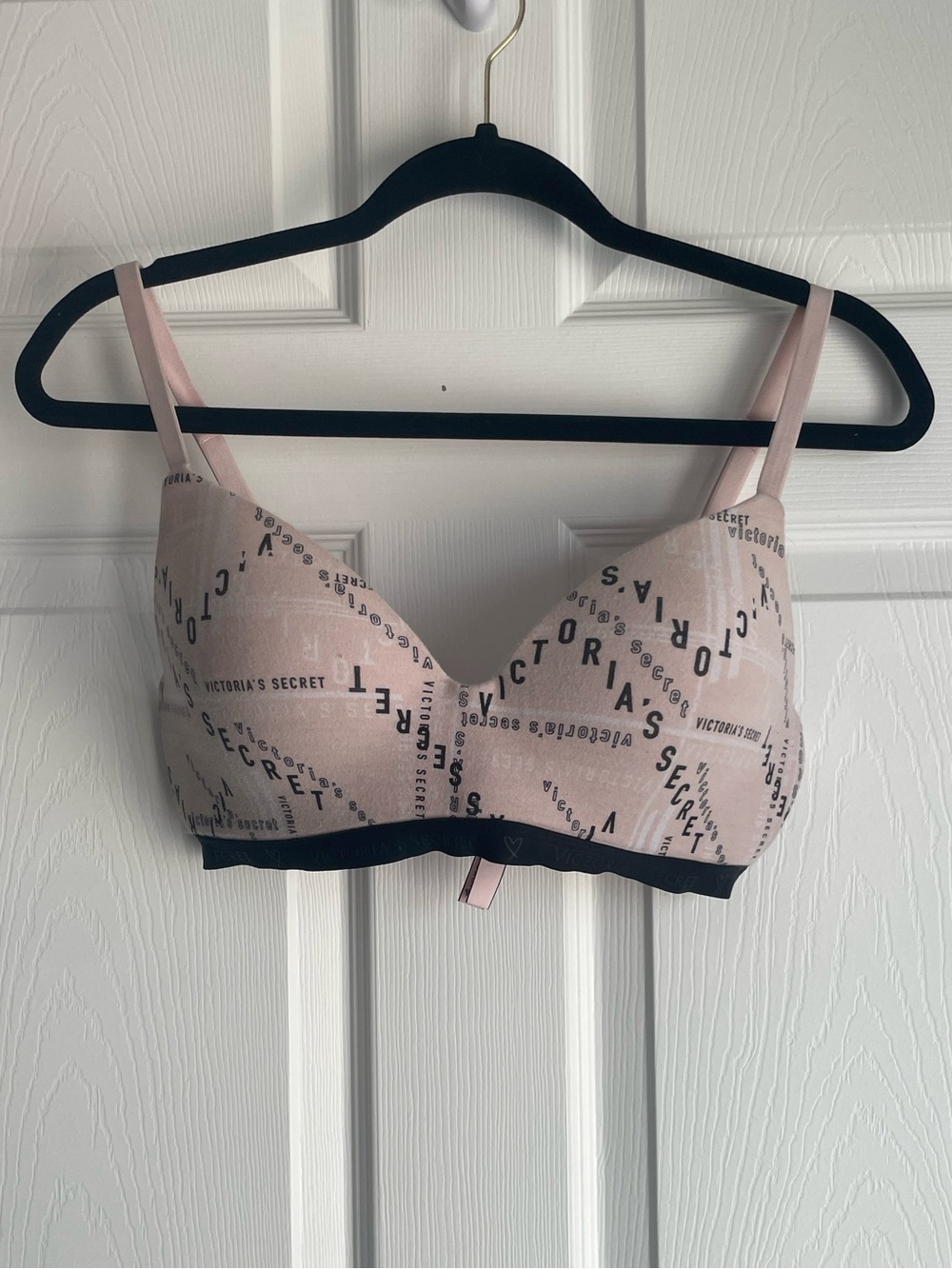 Victoria's Secret Pink Logo Wireless T-Shirt Bra with Black Trim 34D